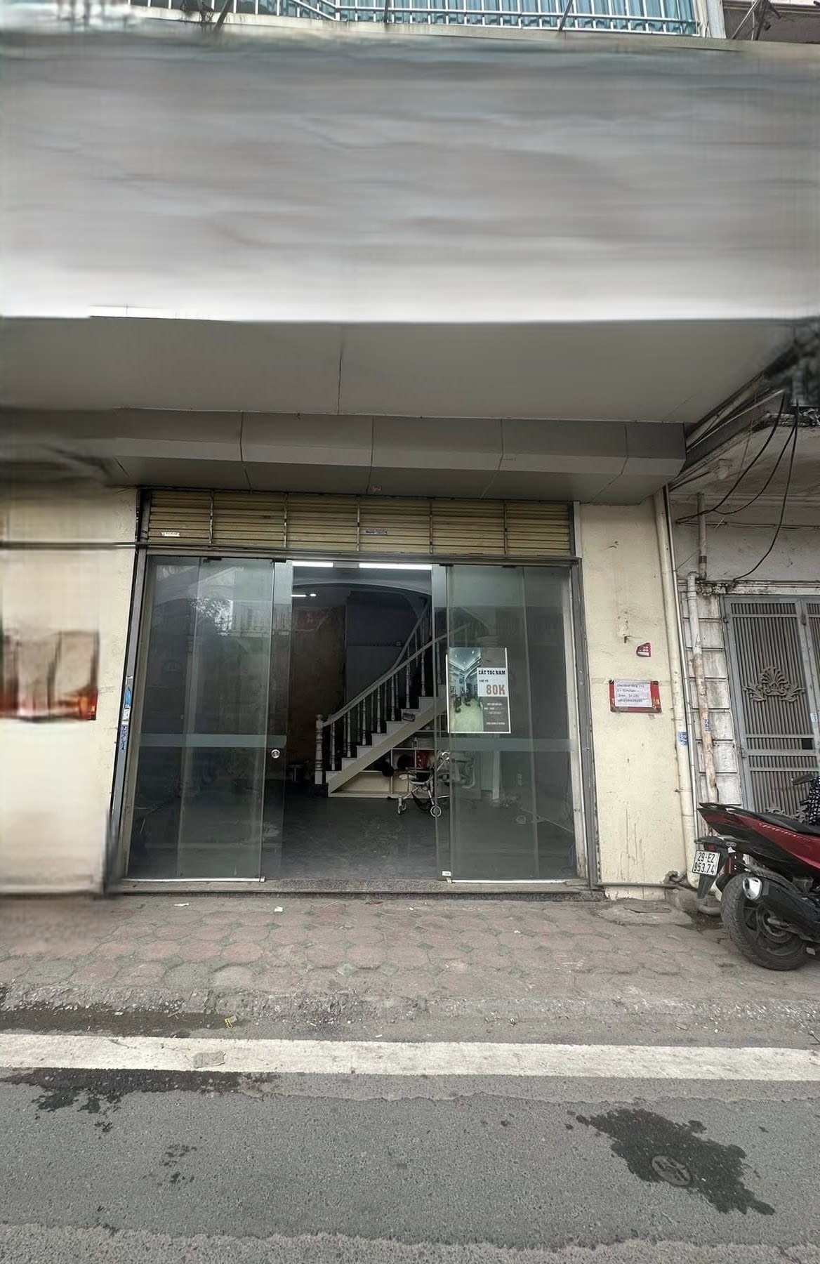 Cho thuê MBKD Đặng Tiến Đông, ngay sát hồ Hoàn Cầu 70m2 (t1,2) 12 Triệu Spa, Nail, KD on - Ảnh chính
